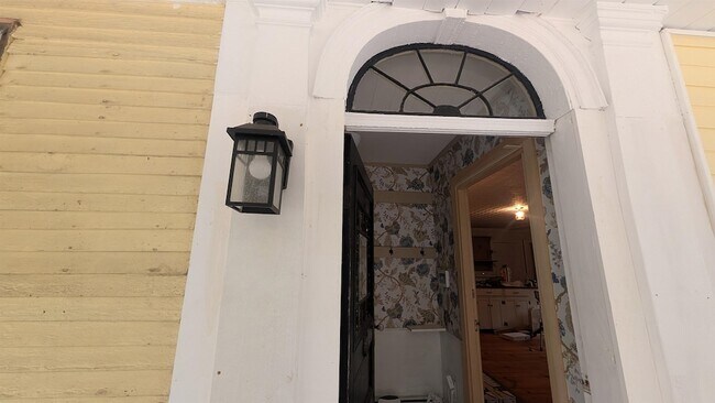 Photo - 215 Bay Rd Unit 2