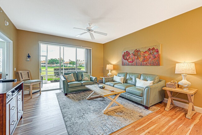 Building Photo - 3973 Bishopwood Ct E Unit SI ID1307182P