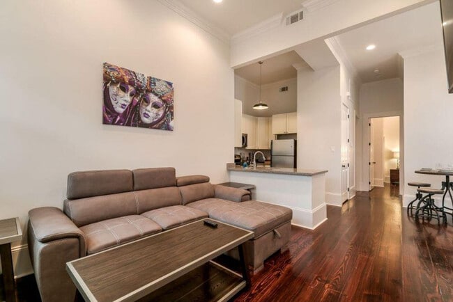 Building Photo - 1501 Robert C. Blakes Sr. Dr Unit ID1269194P