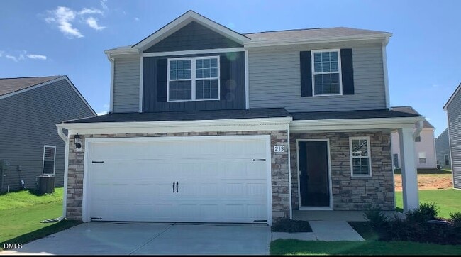 Building Photo - 213 Brisk Dr