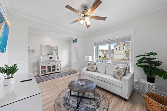 Photo - 206 Piper Cv Unit SI ID1447122P