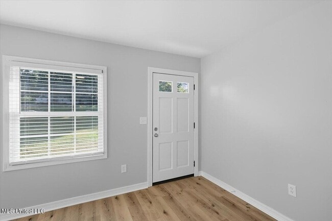 Photo - 324 Court St