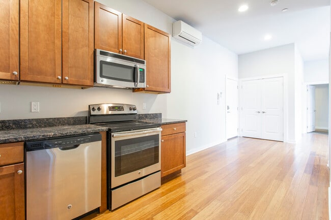 Photo - The Residences At 3221