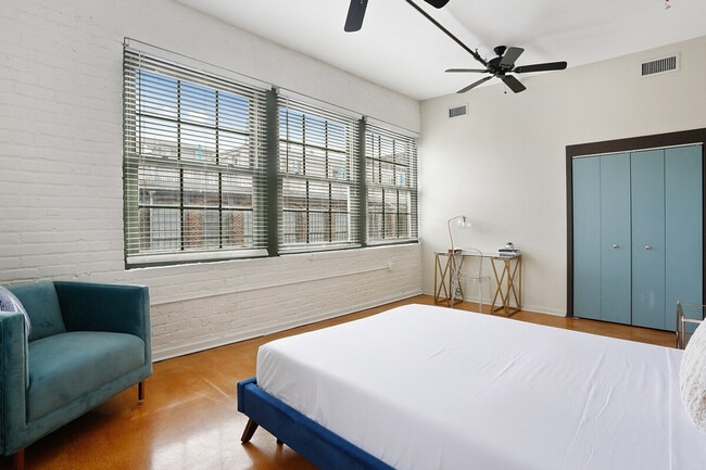 Photo - 1041 Constance St Unit SI ID1265377P