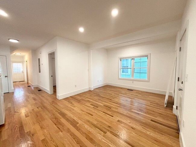 Photo - 134 Bow St Unit 1