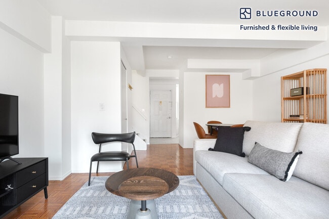 Photo - 360 W 34th St.