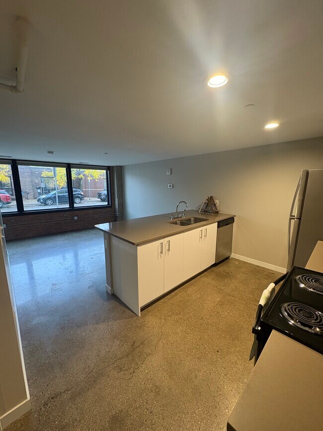 Kitchen Island - Firestone Lofts