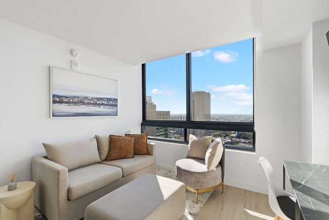 Photo - 225 N Miami Ave Unit SI FL37-ID1396875P