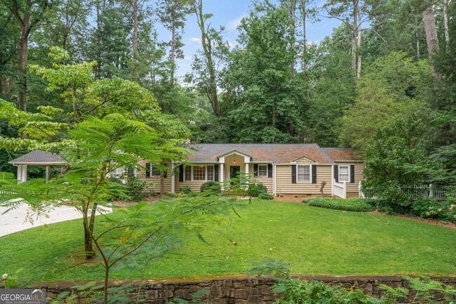 Building Photo - 2986 Mornington Dr NW