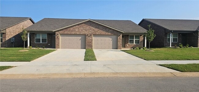 Building Photo - 602 NW 68th Ave