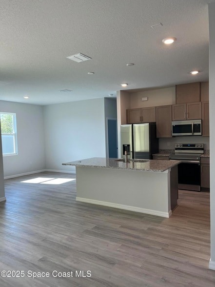 Photo - 542 Lambright St SW