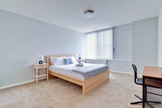 Photo - 2111 Richmond Hwy Unit FL9-ID1022400P