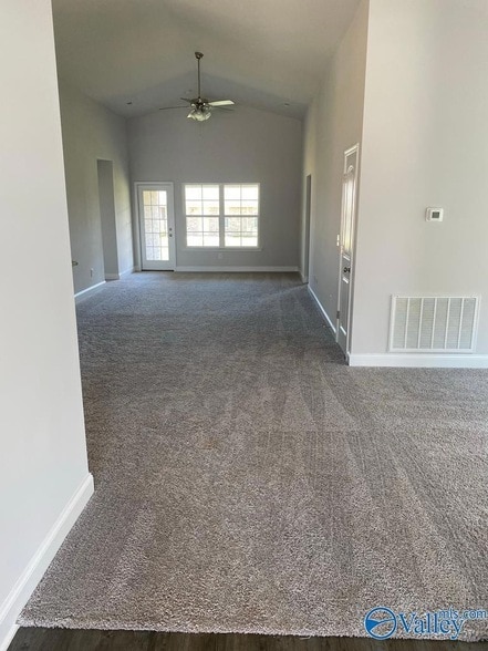 Photo - 121 Sorrelweed Dr