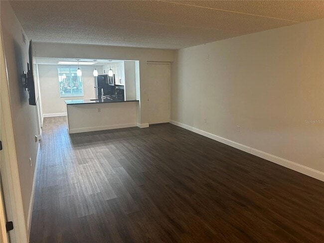 Photo - 207 Palmetto Ct