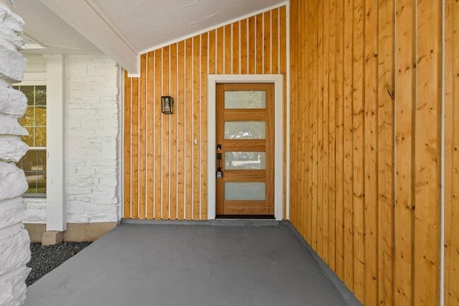 Photo - 11209 Amethyst Trail