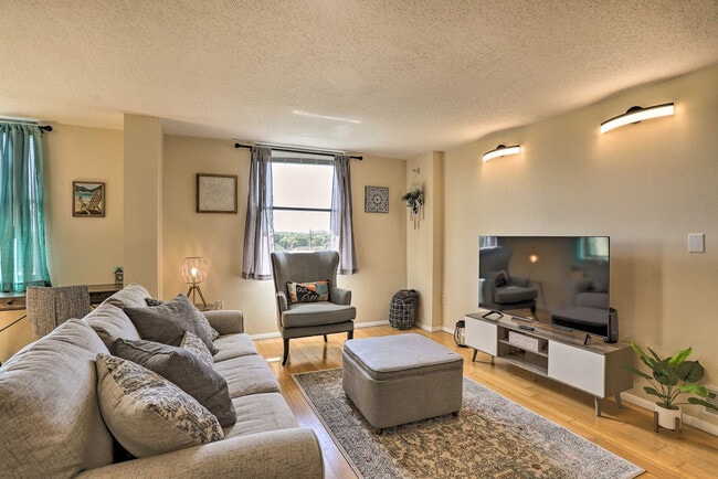 Photo - 701 S Madison Ave Unit SI FL5-ID1545916P