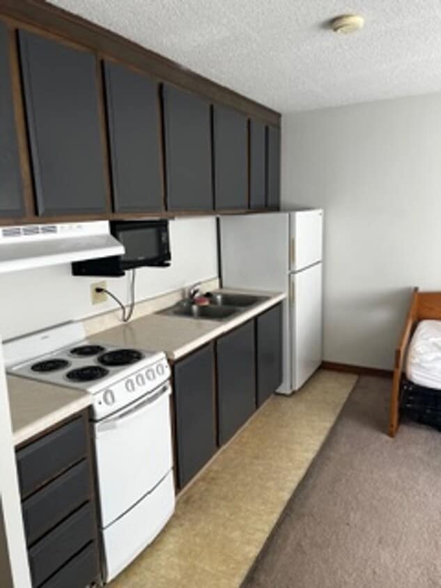 Floor Plan - Small Studio