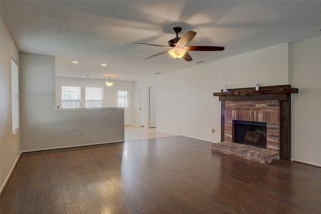 Photo - 4608 Cedar Crest Dr