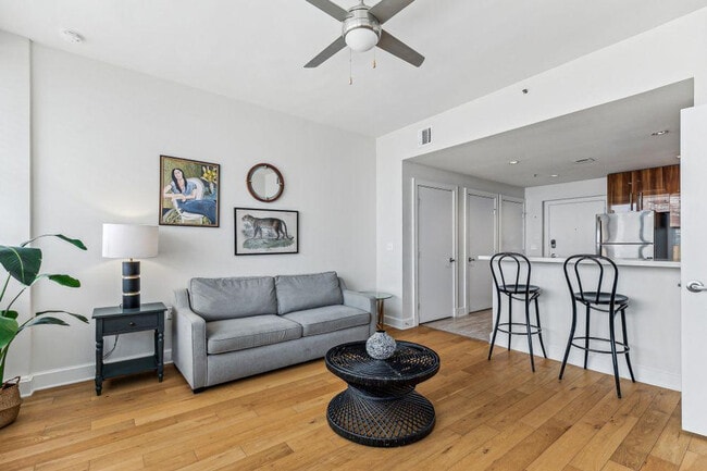 Photo - 925 Common St Unit ID1266879P