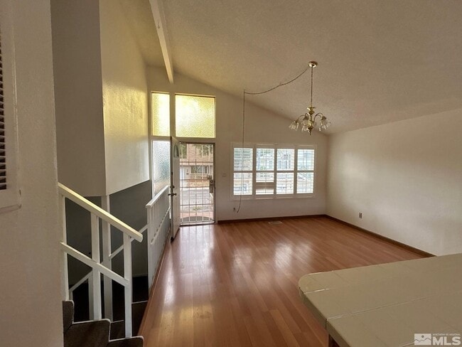 Photo - 306 E Quail St