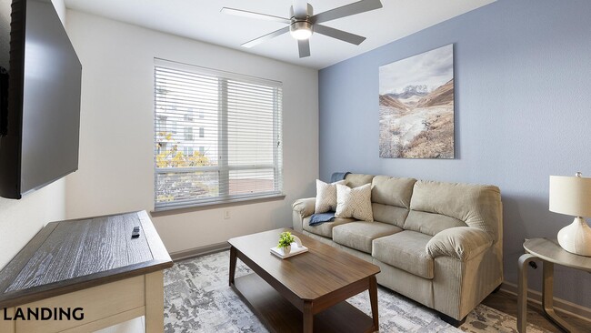 Building Photo - 1001 S Center St Unit 2215