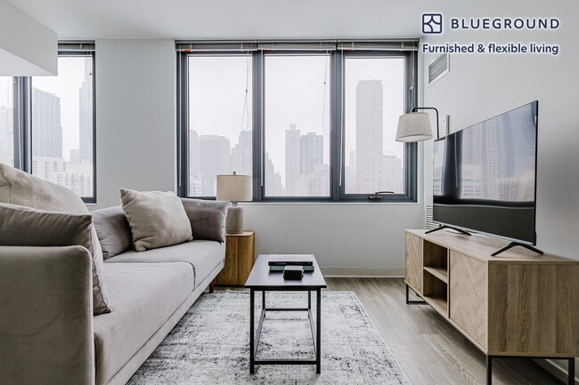 Photo - 637 N Wells St Unit FL20-ID1190