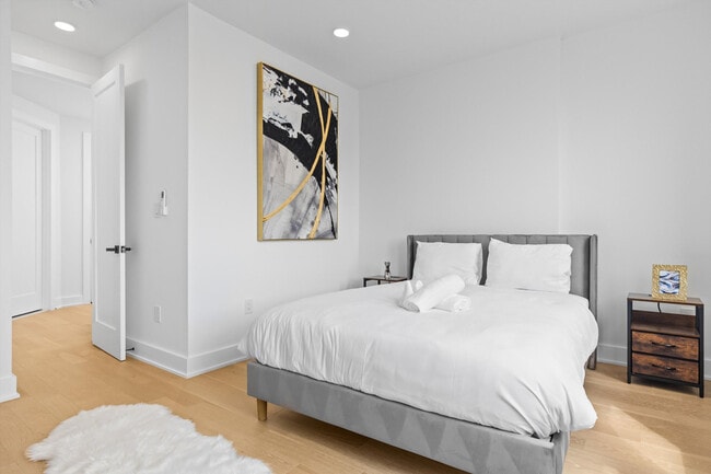 Photo - 1726 H St NE Unit SI ID1626363P
