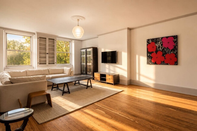 Photo - 185 E Broadway Unit SI ID1330811P