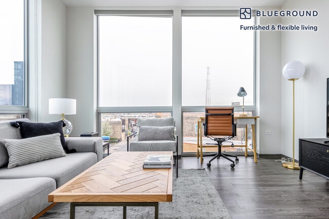 Building Photo - 2340 N California Ave Unit SI FL4-ID373