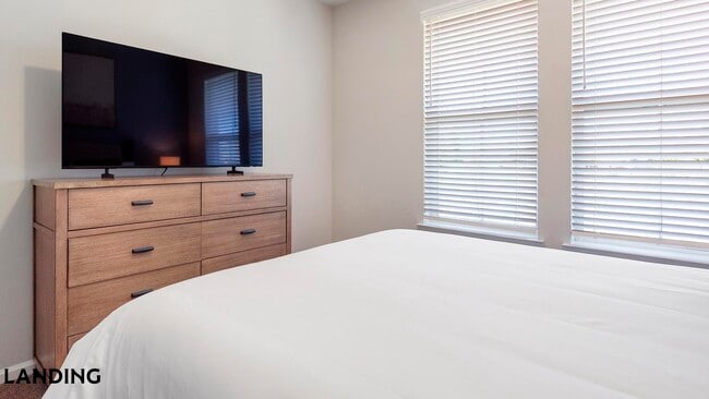 Photo - 5340 Periwinkle Hl Ave Unit 1406