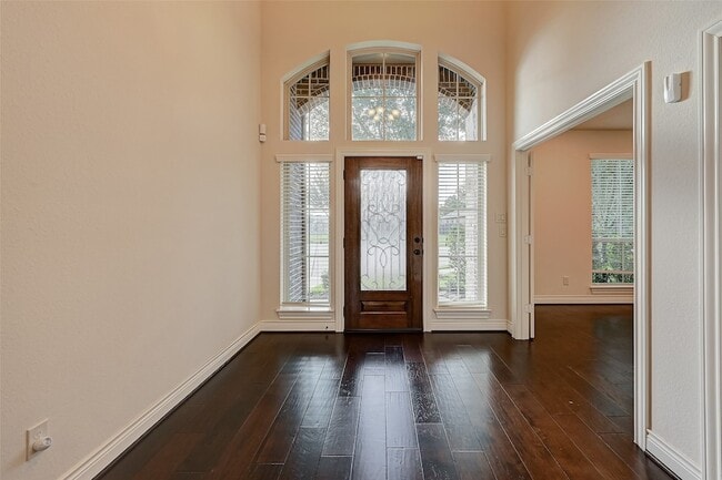 Photo - 4006 Misty Waters Ln