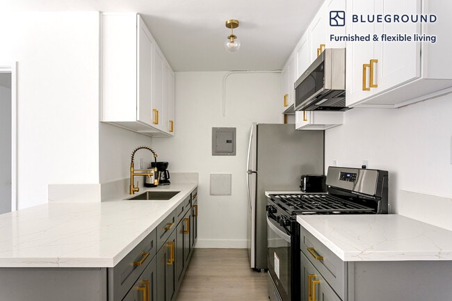 Photo - 4444 Hazeltine Ave Unit FL2-ID1413