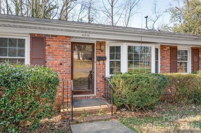 Photo - 4914 Kistler Ave