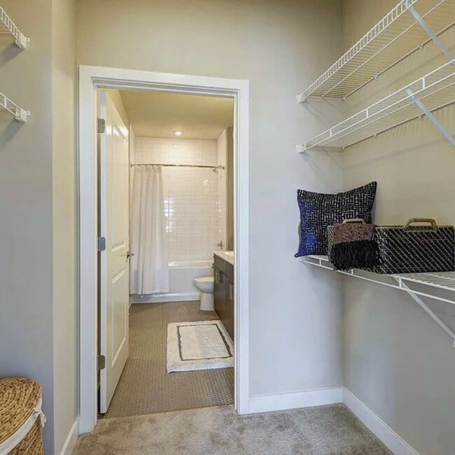 Photo - 7915 Jones Branch Dr Unit SI ID1523035P