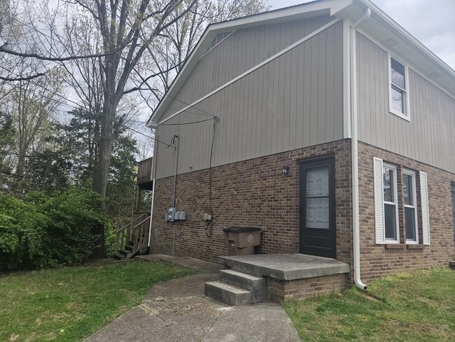 Photo - 232 Cedarmont Cir