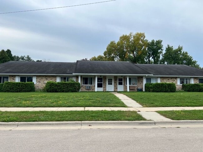 Photo - Freedom Ring Apartments