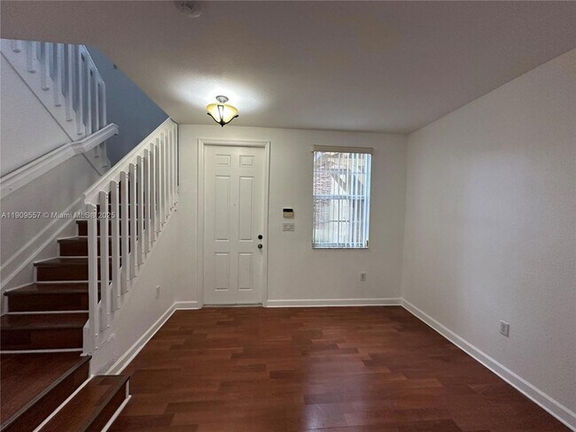 Photo - 3370 NE 14th Dr