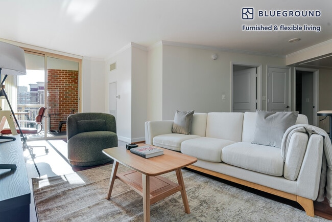 Building Photo - 3900 Fairfax Dr Unit FL6-ID1223