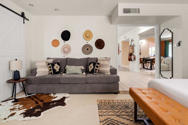 Photo - 4936 E Sharon Dr Unit ID1038671P