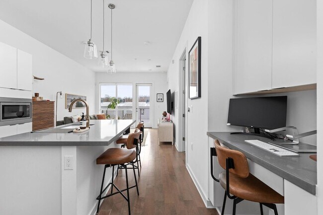 Photo - 207 W Johanna St Unit 306
