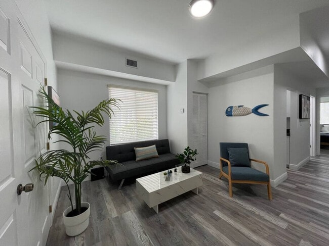 Photo - 29 Oviedo Ave Unit ID1056539P