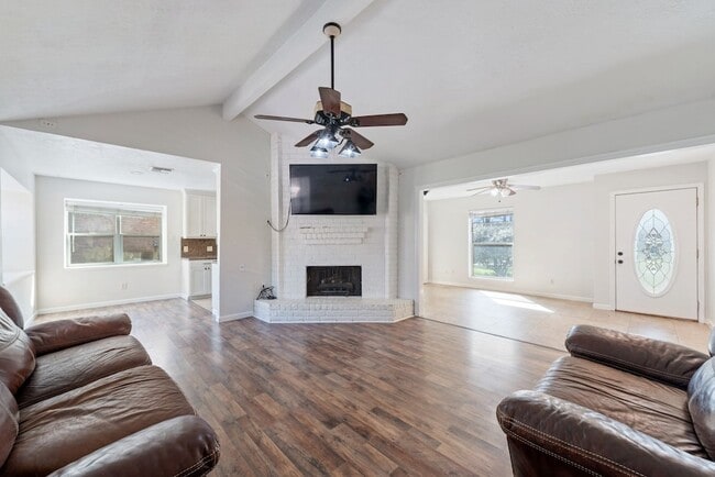 Photo - 9622 Birsay St