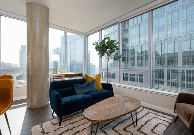 Building Photo - 929 109th Ave NE Unit ID1280469P