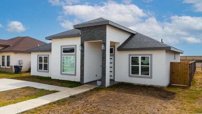 Photo - 1817 Rebecca Ln