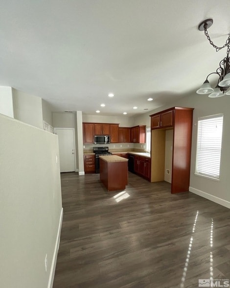 Photo - 5055 Coggins Rd
