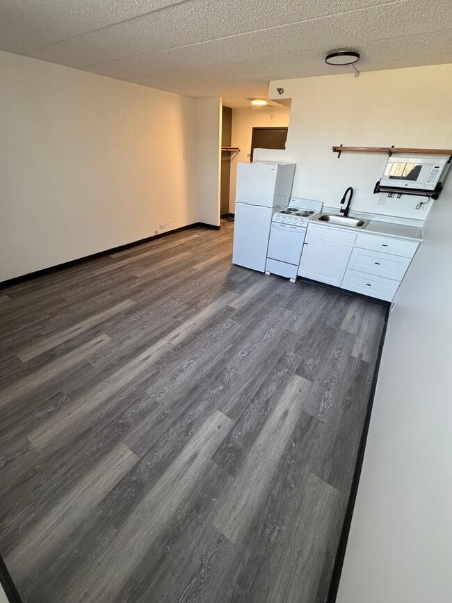 Photo - The McCoy at 8035 Apartments - Clive