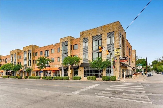 Building Photo - 3016 Guadalupe St Unit 305