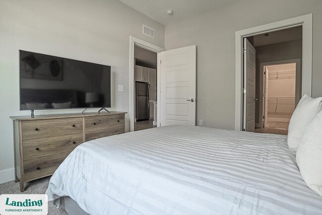 Photo - 3060 Southcreek Blvd Unit 9-206