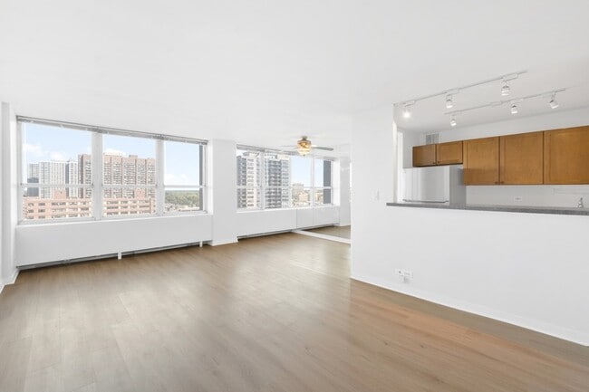 Photo - 655 W Irving Park Rd Unit 1114