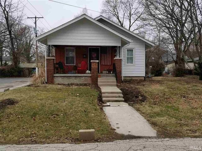 Photo - 111 N Elm St